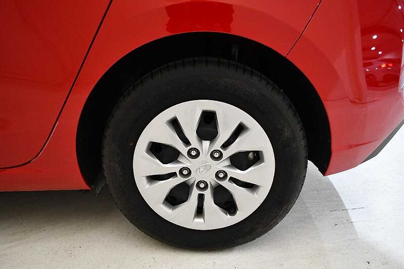 Hyundai i30 1.5 DPI Essence 110